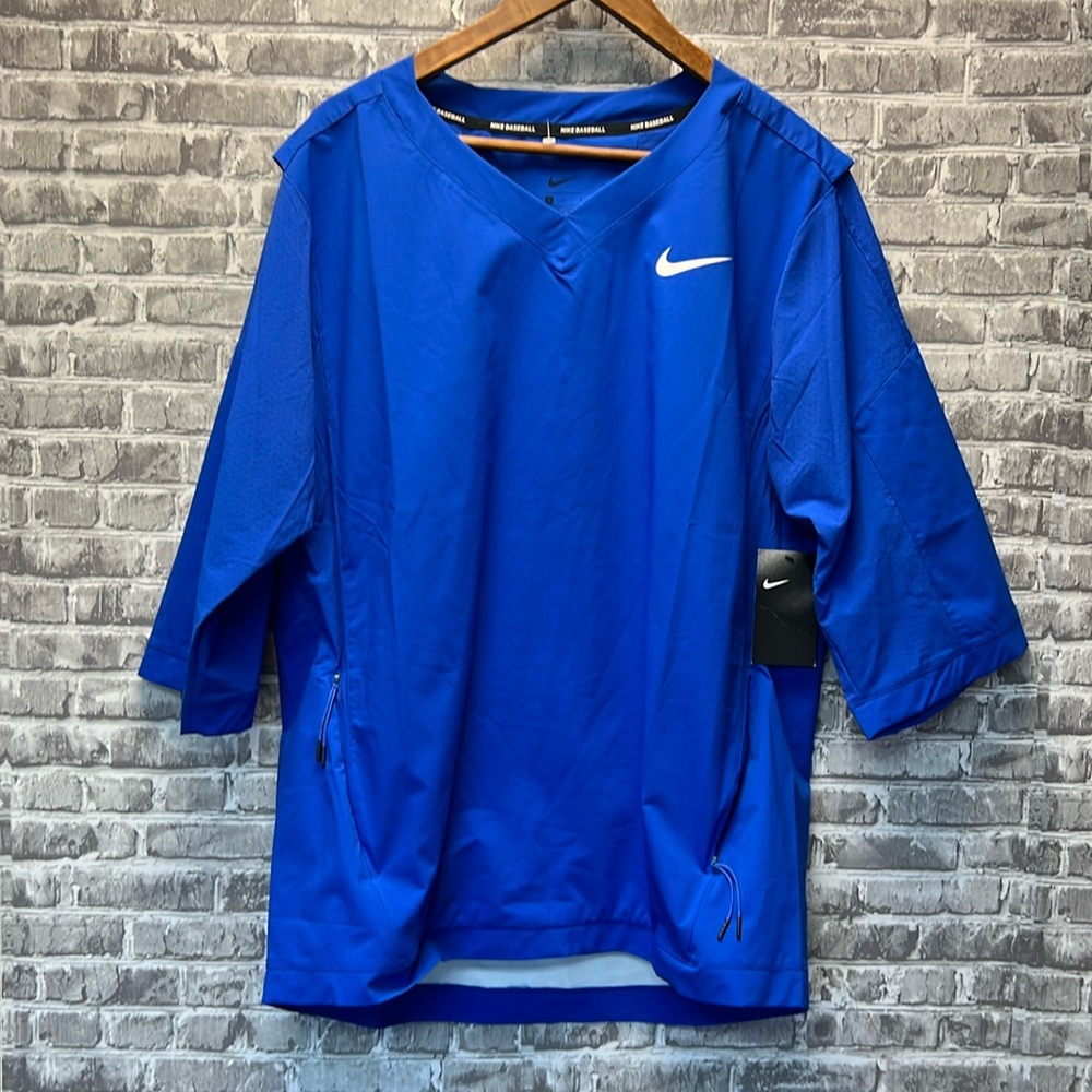 NWT Nike pullover shirt